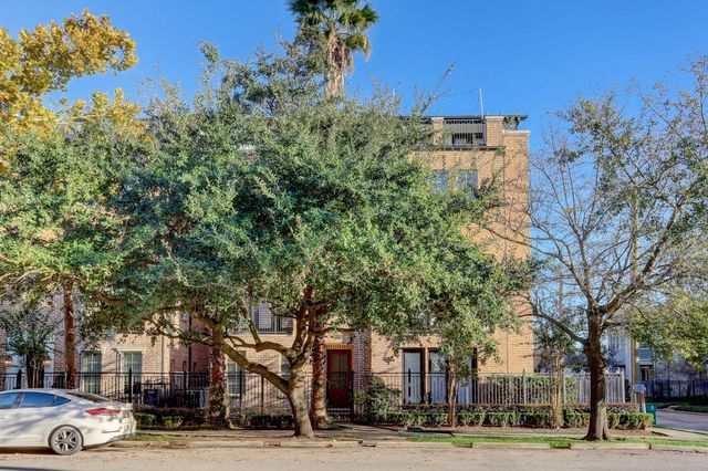 3913 Austin Street, Houston, TX 77004