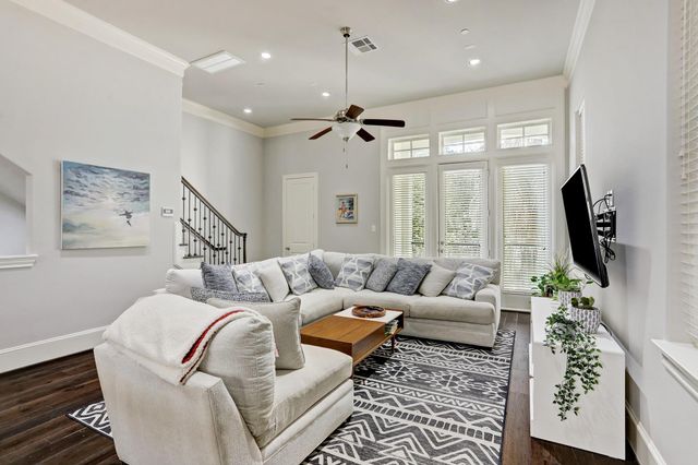 3913 Austin Street, Houston, TX 77004