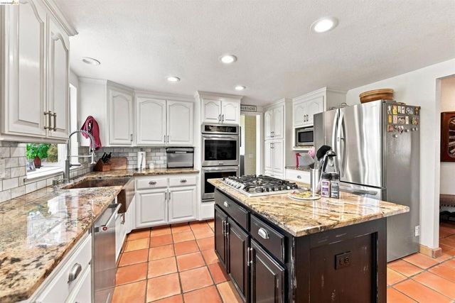 2360 Secret Ravine Trail, Cool, CA 95614