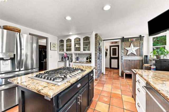 2360 Secret Ravine Trail, Cool, CA 95614