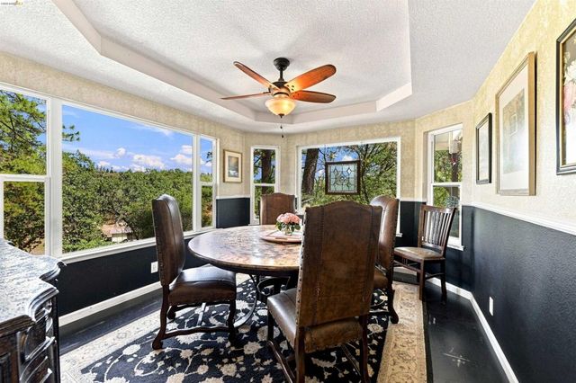 2360 Secret Ravine Trail, Cool, CA 95614