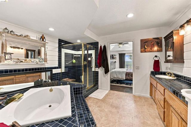 2360 Secret Ravine Trail, Cool, CA 95614