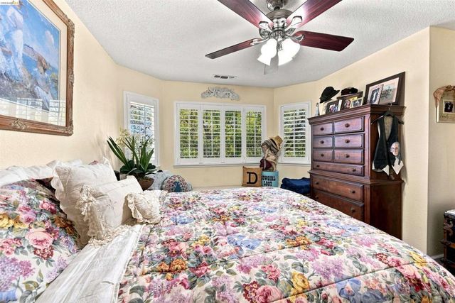 2360 Secret Ravine Trail, Cool, CA 95614