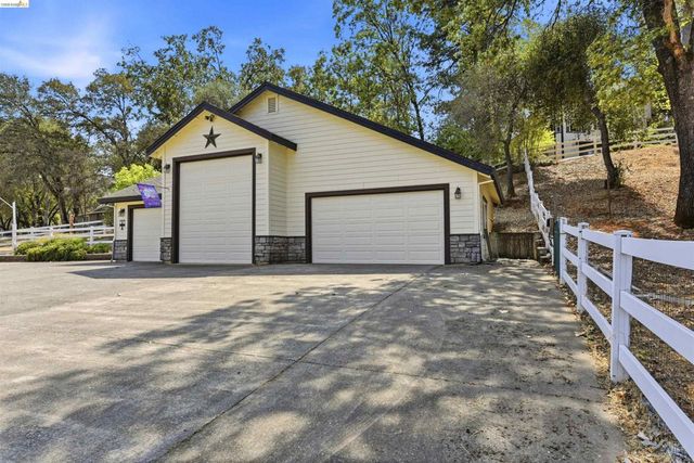 2360 Secret Ravine Trail, Cool, CA 95614