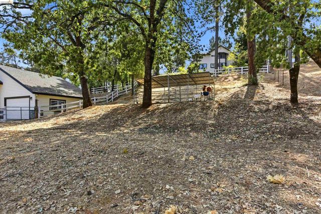 2360 Secret Ravine Trail, Cool, CA 95614