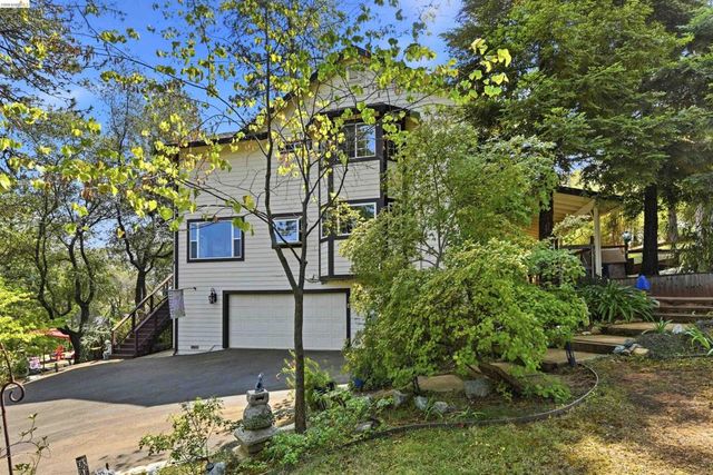 2360 Secret Ravine Trail, Cool, CA 95614