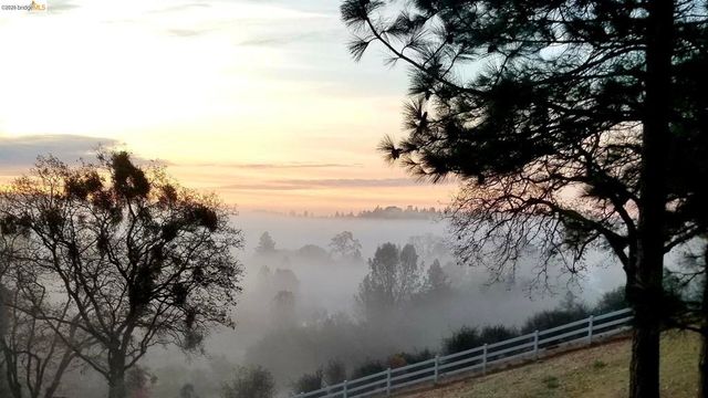 2360 Secret Ravine Trail, Cool, CA 95614