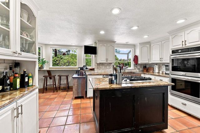 2360 Secret Ravine Trail, Cool, CA 95614