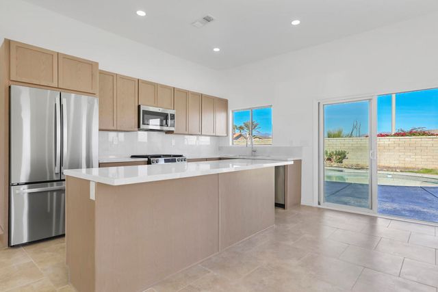 69624 Northhampton Avenue, Cathedral City, CA 92234