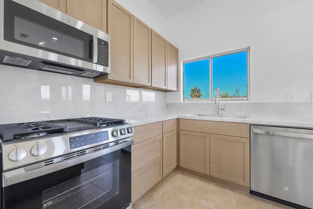 69624 Northhampton Avenue, Cathedral City, CA 92234