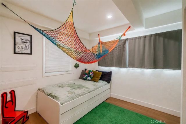 1452 W 22nd, Los Angeles, CA 90007