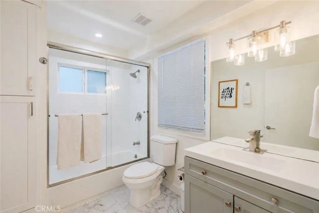 1452 W 22nd, Los Angeles, CA 90007
