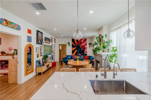 1452 W 22nd, Los Angeles, CA 90007