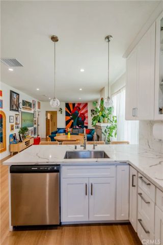 1452 W 22nd, Los Angeles, CA 90007