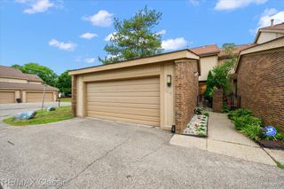 5318 Wright Way S Wright Way S, West Bloomfield Charter Township, MI 48322