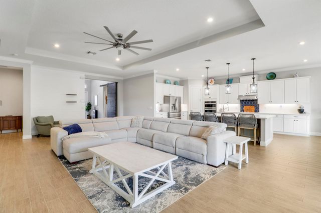 9240 Greenspire Lane, Lake Worth, FL 33467