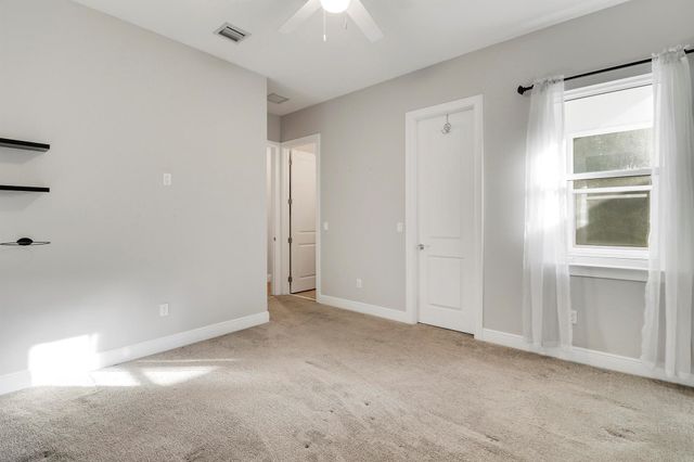 9240 Greenspire Lane, Lake Worth, FL 33467