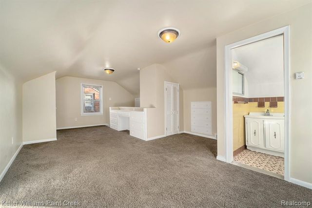 20926 Lennon Street, Harper Woods, MI 48225