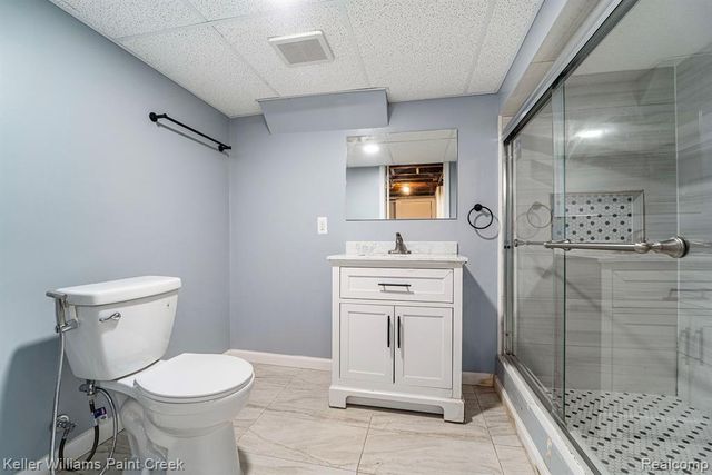 20926 Lennon Street, Harper Woods, MI 48225