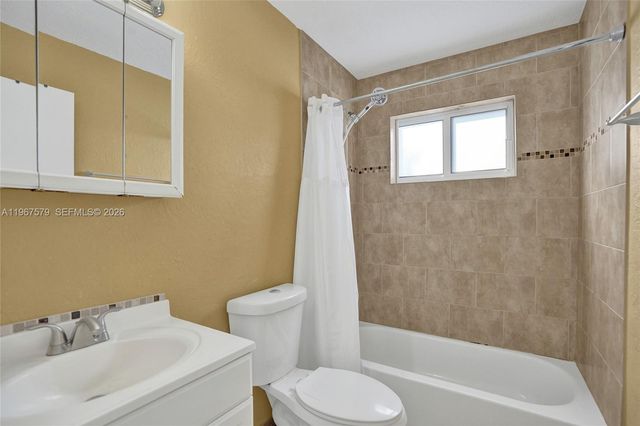 3221 SW 67th Way, Miramar, FL 33023