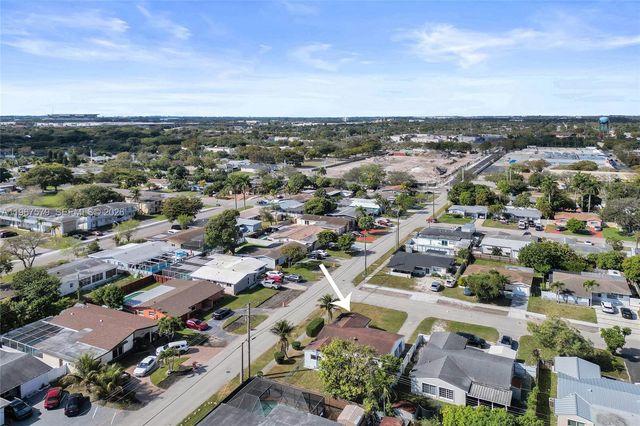 3221 SW 67th Way, Miramar, FL 33023