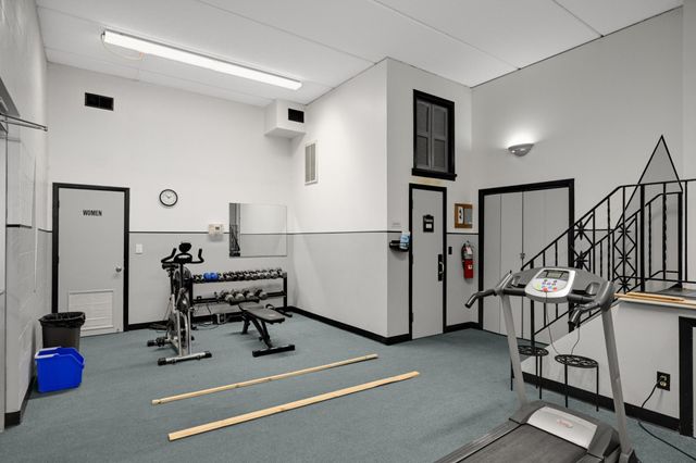 2710 Dale Street N B-116, Roseville, MN 55113