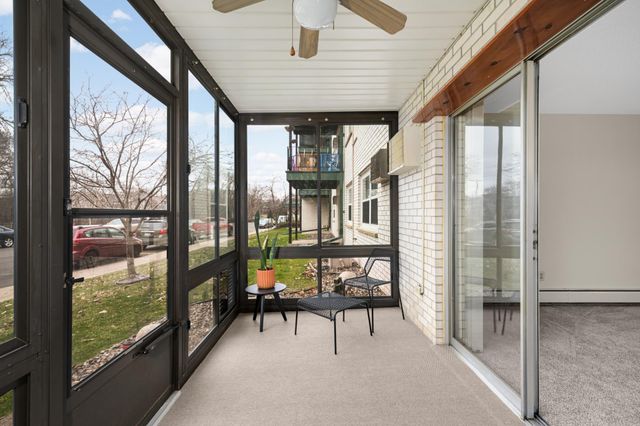 2710 Dale Street N B-116, Roseville, MN 55113