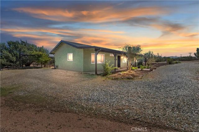 7215 Kourie Way, Oak Hills, CA 92344