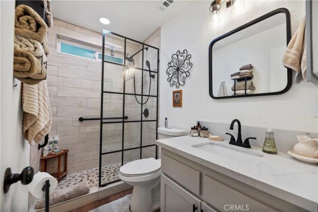 7215 Kourie Way, Oak Hills, CA 92344