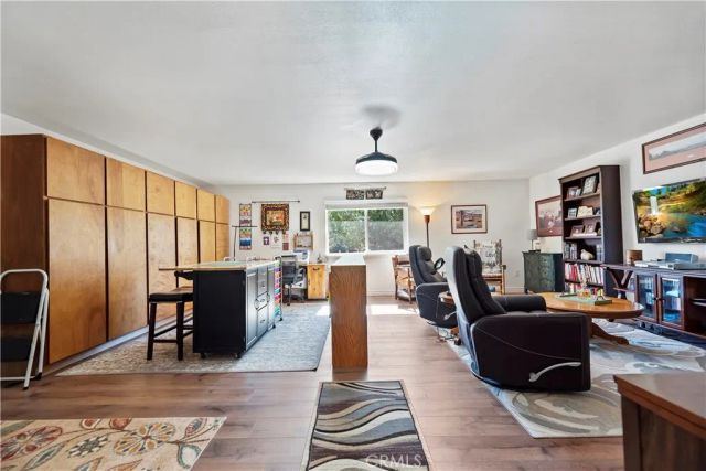 7215 Kourie Way, Oak Hills, CA 92344