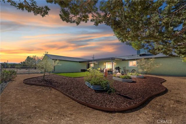 7215 Kourie Way, Oak Hills, CA 92344