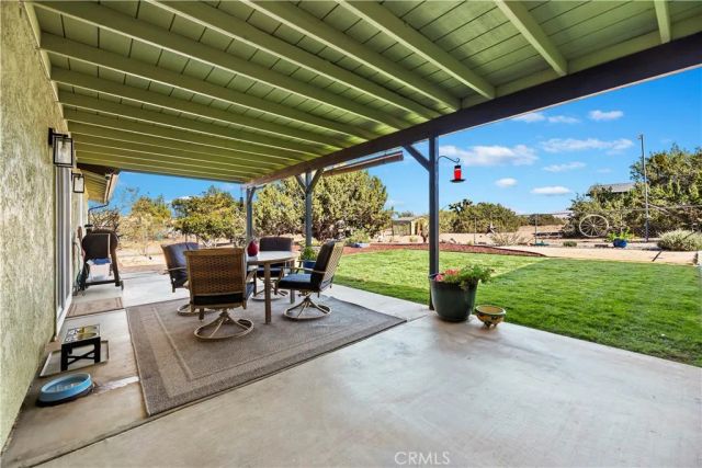 7215 Kourie Way, Oak Hills, CA 92344