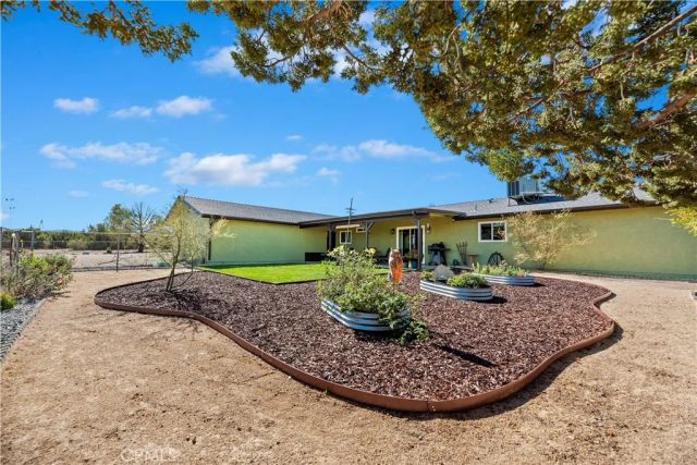 7215 Kourie Way, Oak Hills, CA 92344