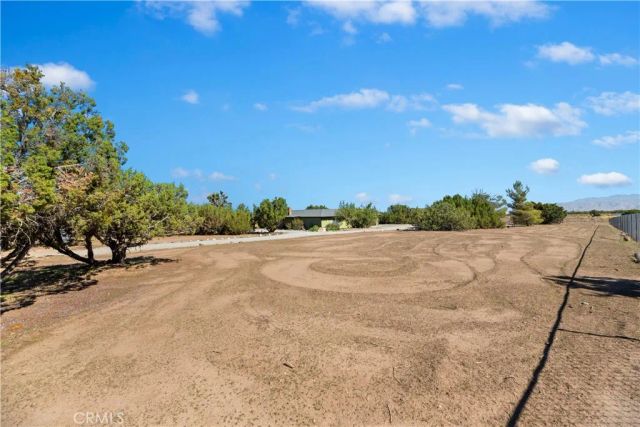 7215 Kourie Way, Oak Hills, CA 92344