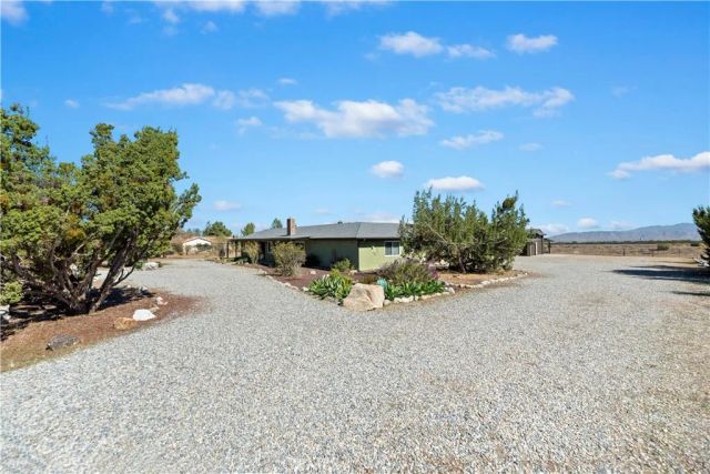 7215 Kourie Way, Oak Hills, CA 92344