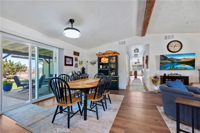 7215 Kourie Way, Oak Hills, CA 92344