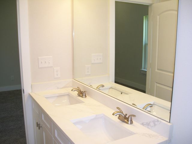 904 W Florence Street, Denison, TX 75020