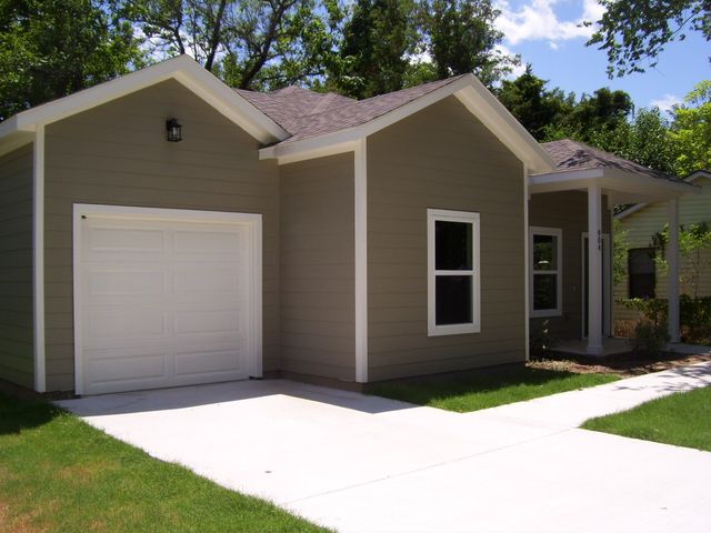 904 W Florence Street, Denison, TX 75020