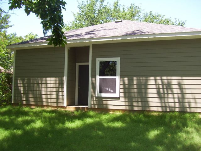904 W Florence Street, Denison, TX 75020