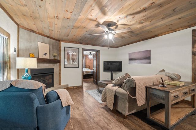 4326 White Oak Drive, Hiawassee, GA 30546