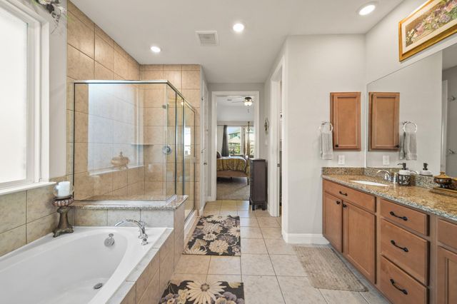 2215 Golden Bay Lane, Richmond, TX 77469