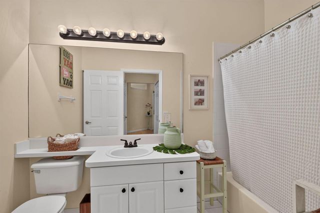 3162 Via Poinciana 6, Lake Worth, FL 33467