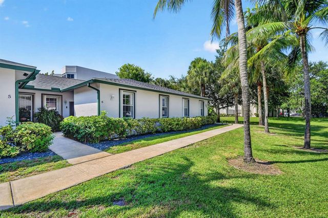 3162 Via Poinciana 6, Lake Worth, FL 33467