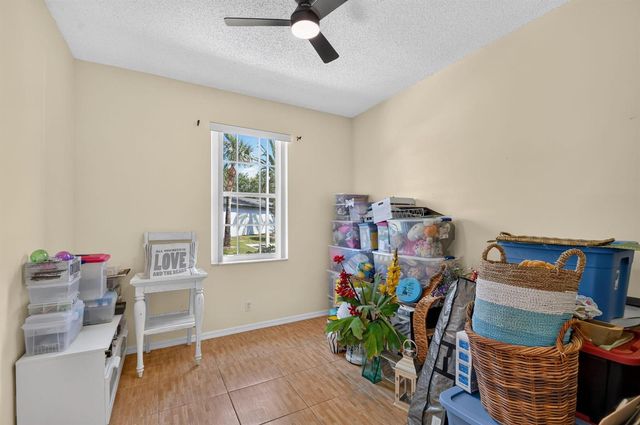 3162 Via Poinciana 6, Lake Worth, FL 33467