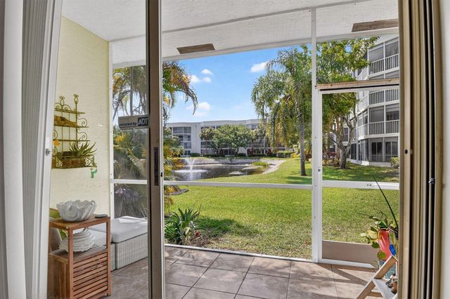 3162 Via Poinciana 6, Lake Worth, FL 33467