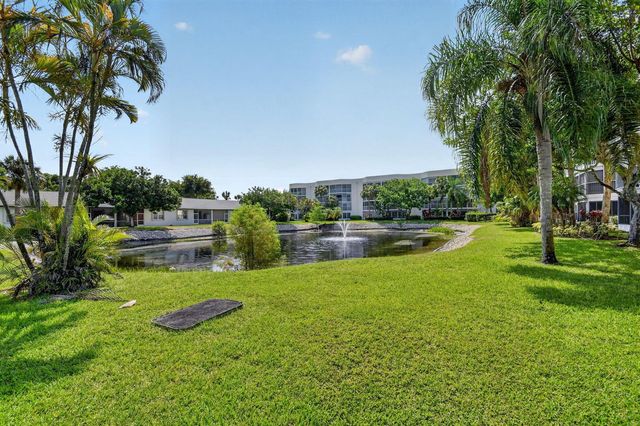 3162 Via Poinciana 6, Lake Worth, FL 33467