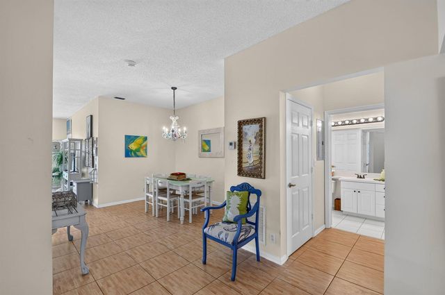3162 Via Poinciana 6, Lake Worth, FL 33467