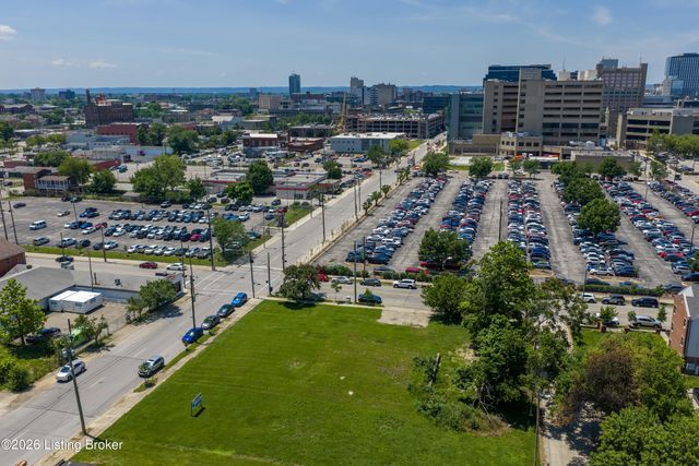 709 E Chestnut St, Louisville, KY 40202