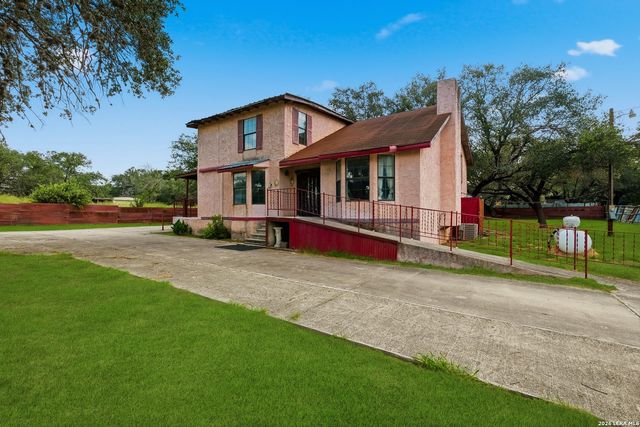 7918 W FM 476, Poteet, TX 78065