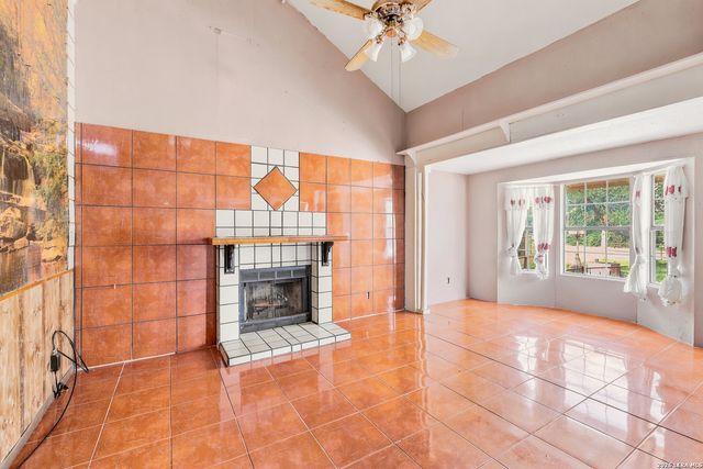 7918 W FM 476, Poteet, TX 78065